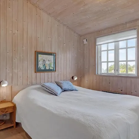 Ferienhaus In Nrre Nebel With House Sea View